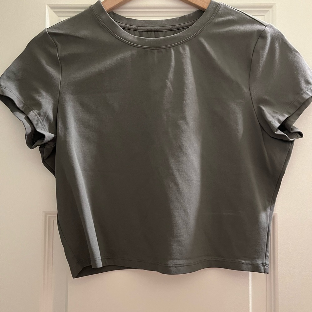 Green Cropped Fitted Short Sleeve T-Shirt